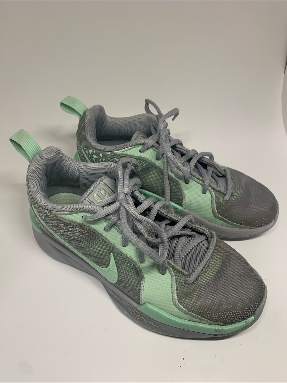 Nike Mint Green and Gray Training Sneakers, Girls size 3.